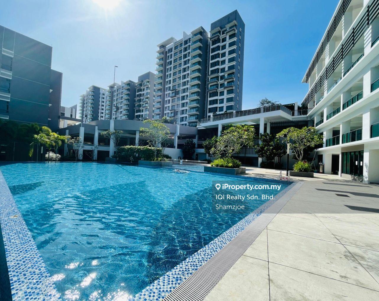 Balcony views Masjid & Lake. Selling with Tenancy. Good for Investment