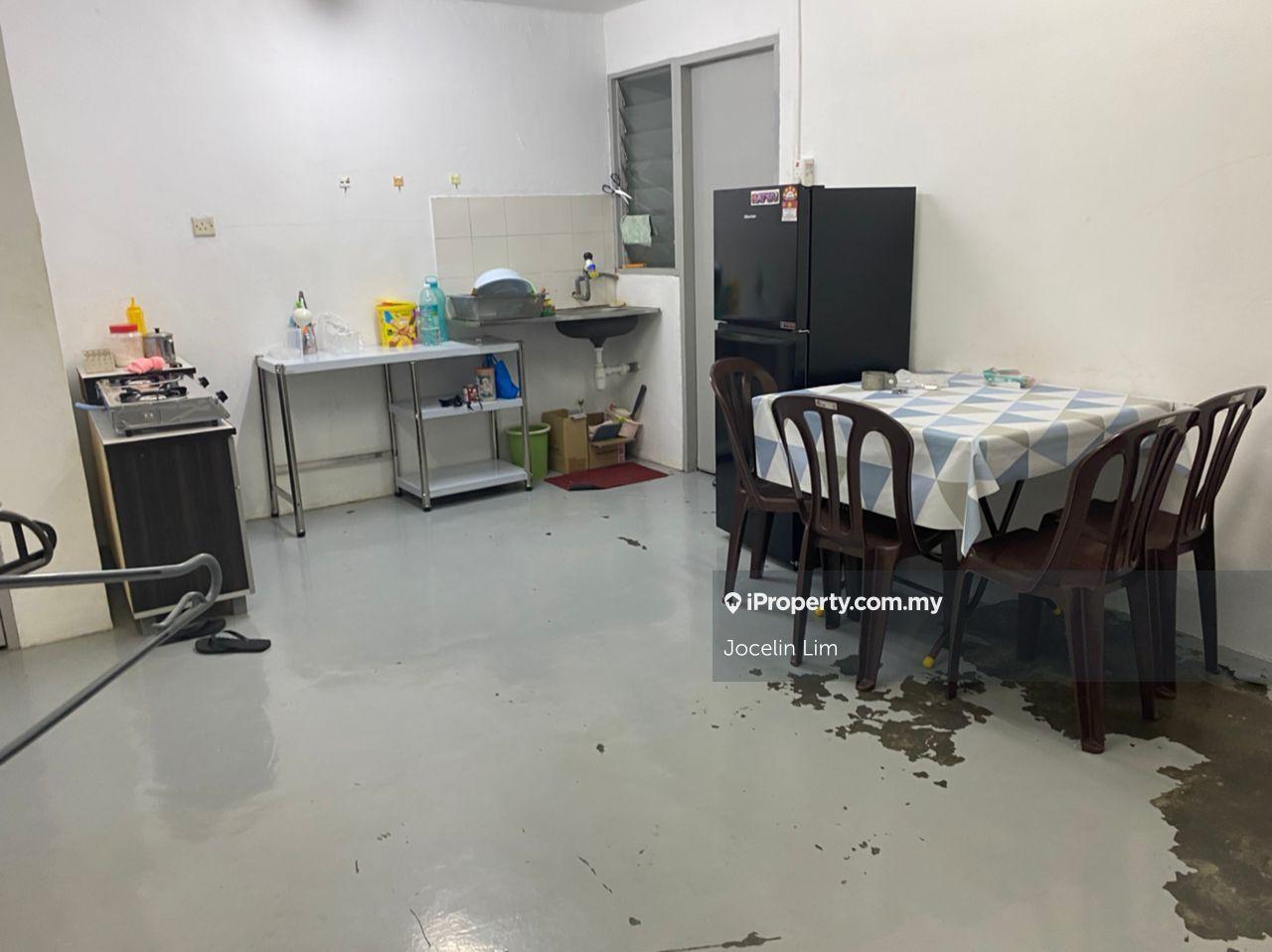 Semi furnished apartment at Sri Meranti, ready to view & move in