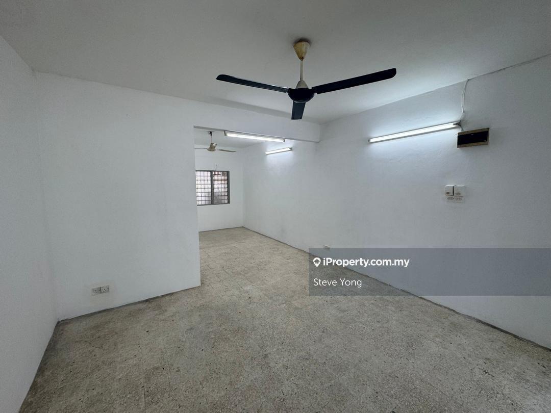 2sty House at Taman Sri Segambut For Rent 