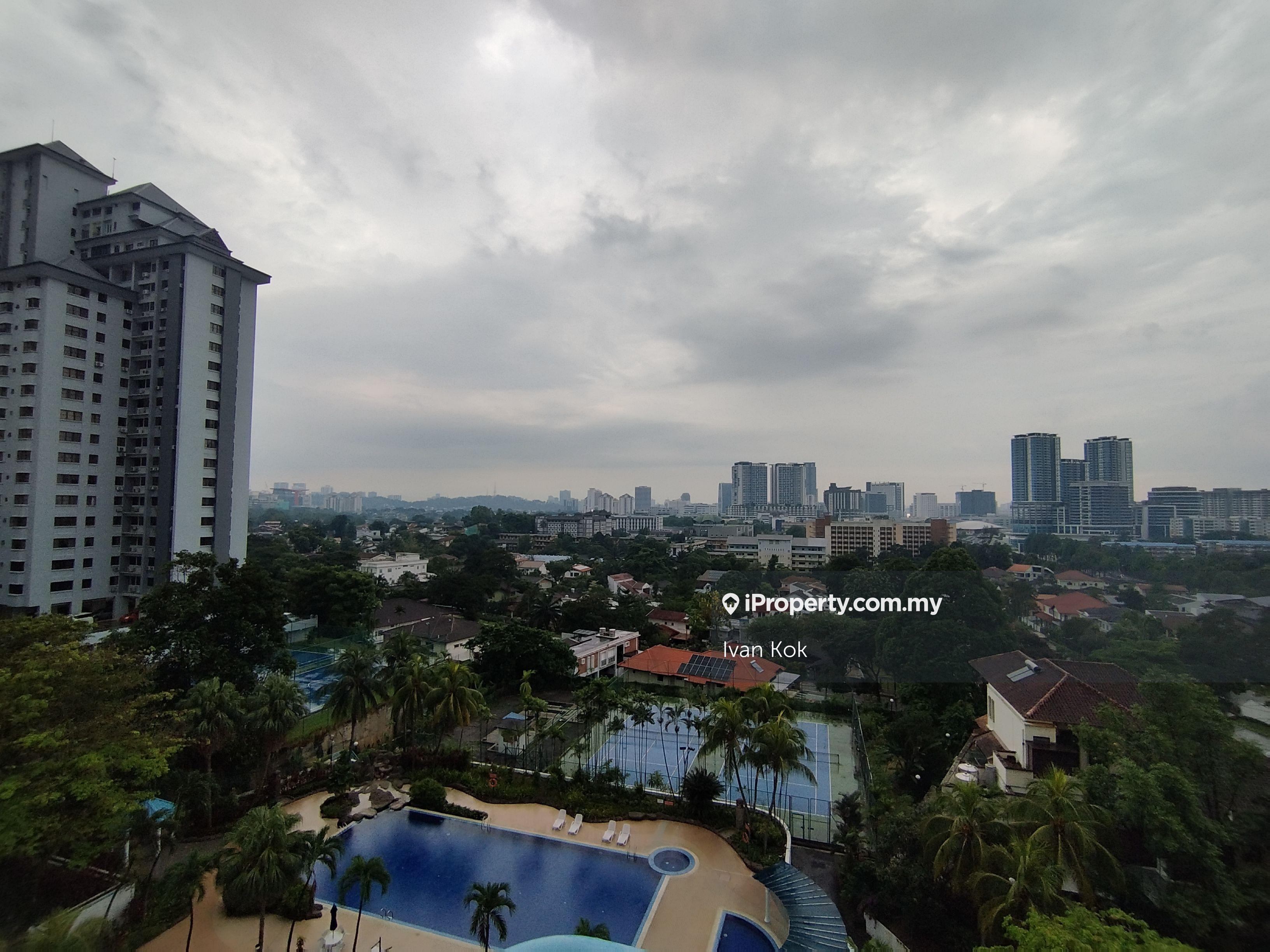 Facing Open View With 2 Carpark Lot
