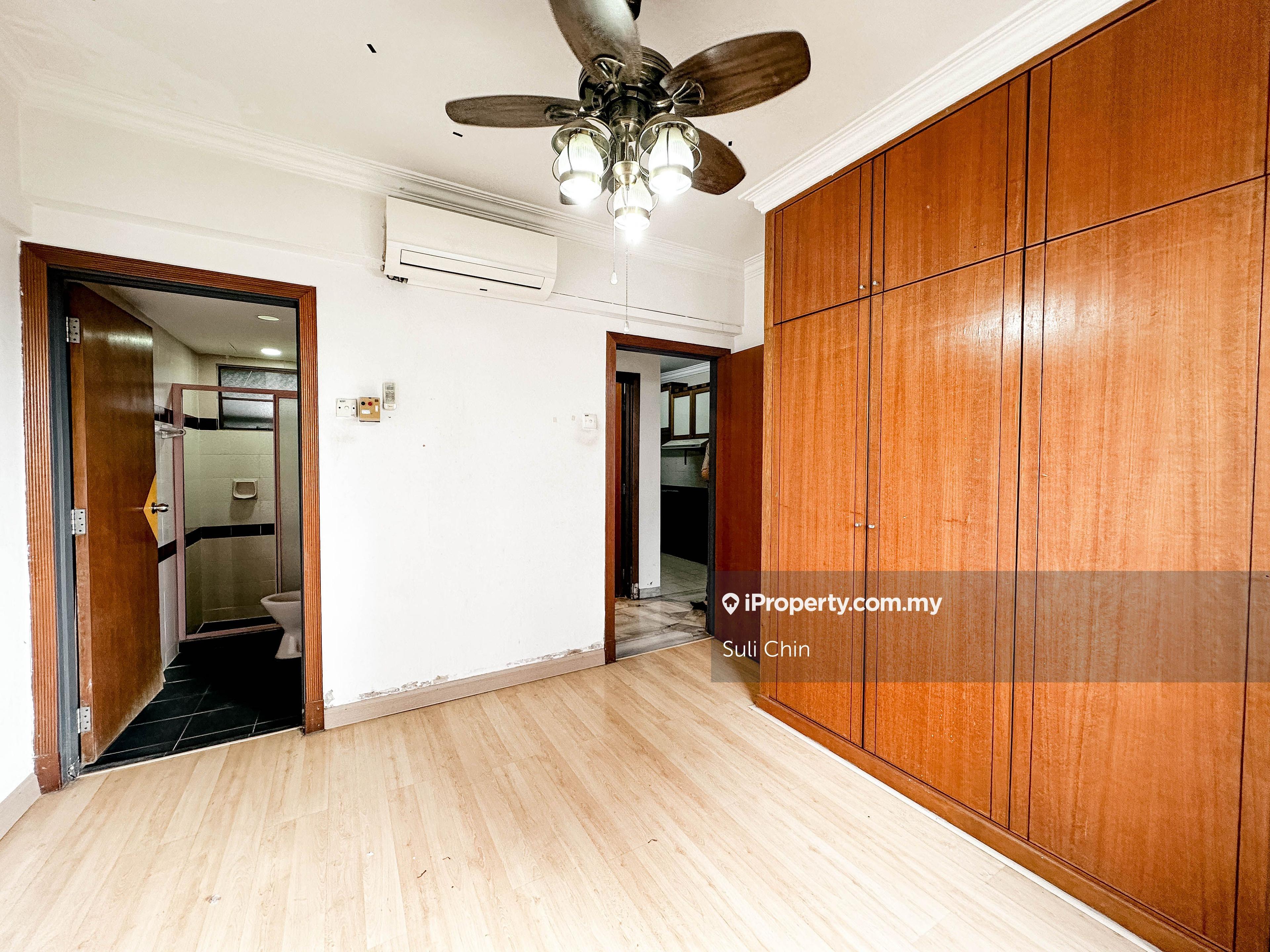 Strategic location. 3-Bedroom Unit For Sale @Danau Impian, Taman Desa