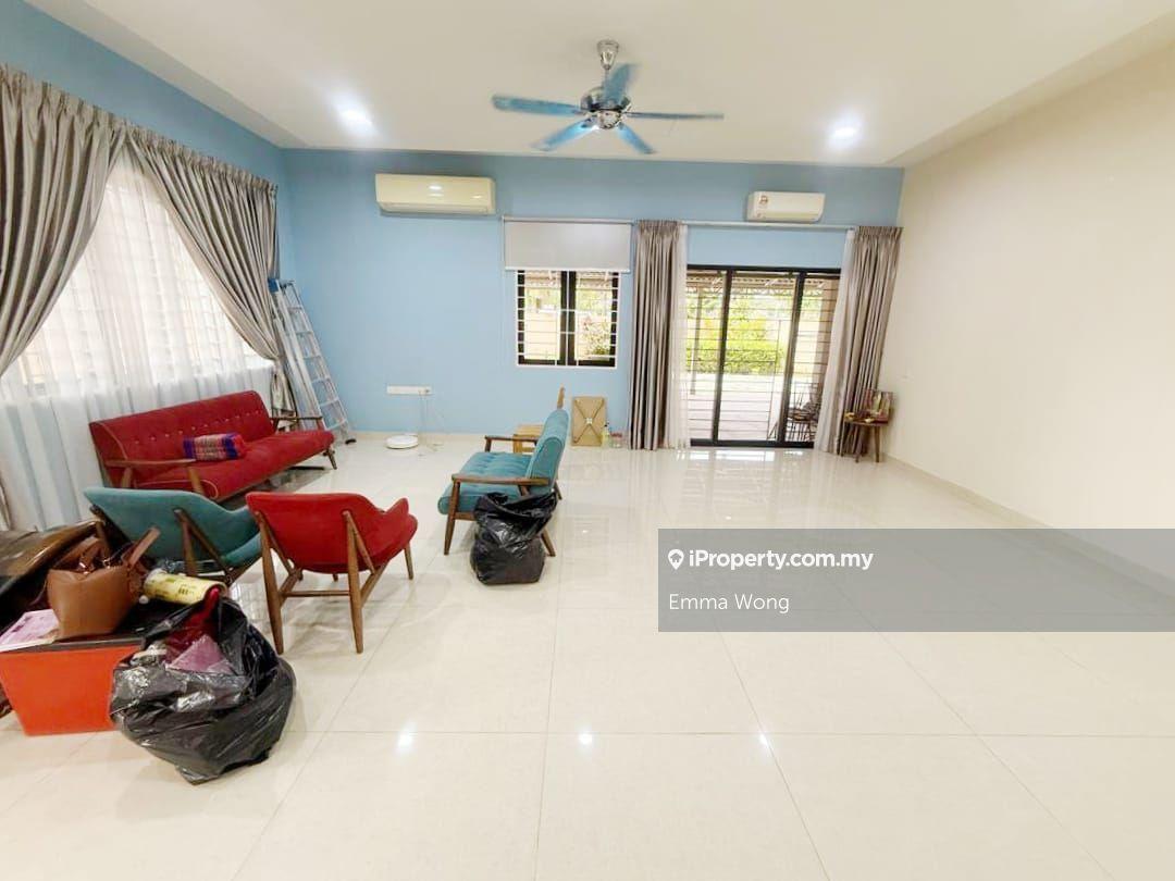 Kepong Baru, Taman Megah, Taman Petaling, Kepong, Corner House