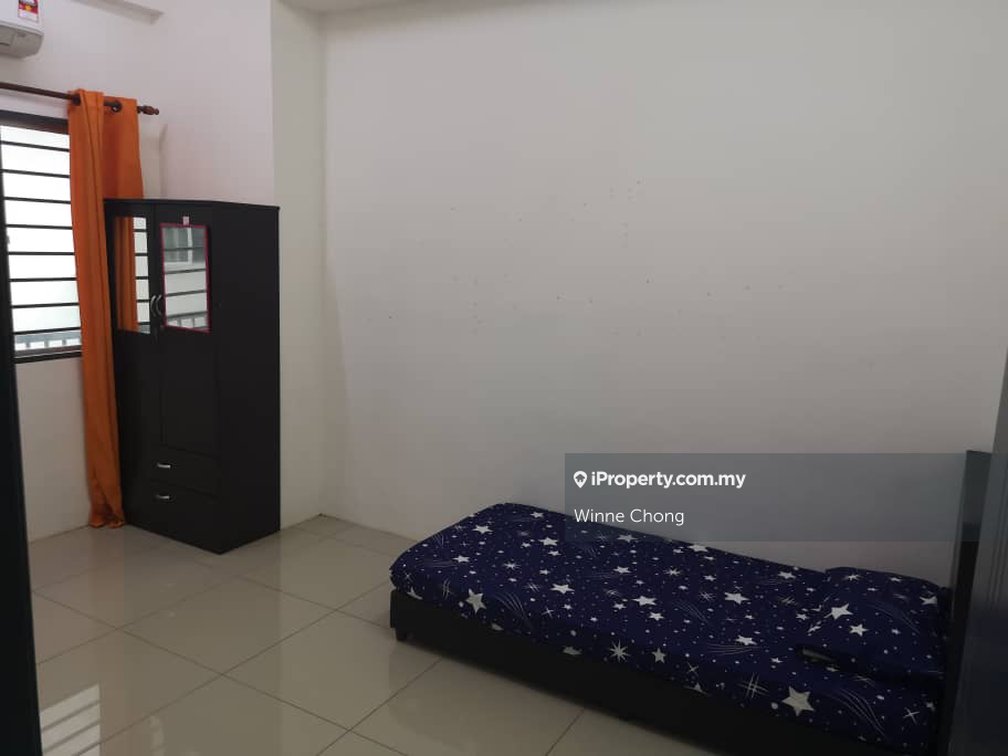 Mahkota Garden for Room for  Rent