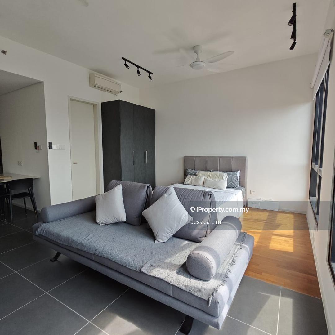 High level comfortable studio unit