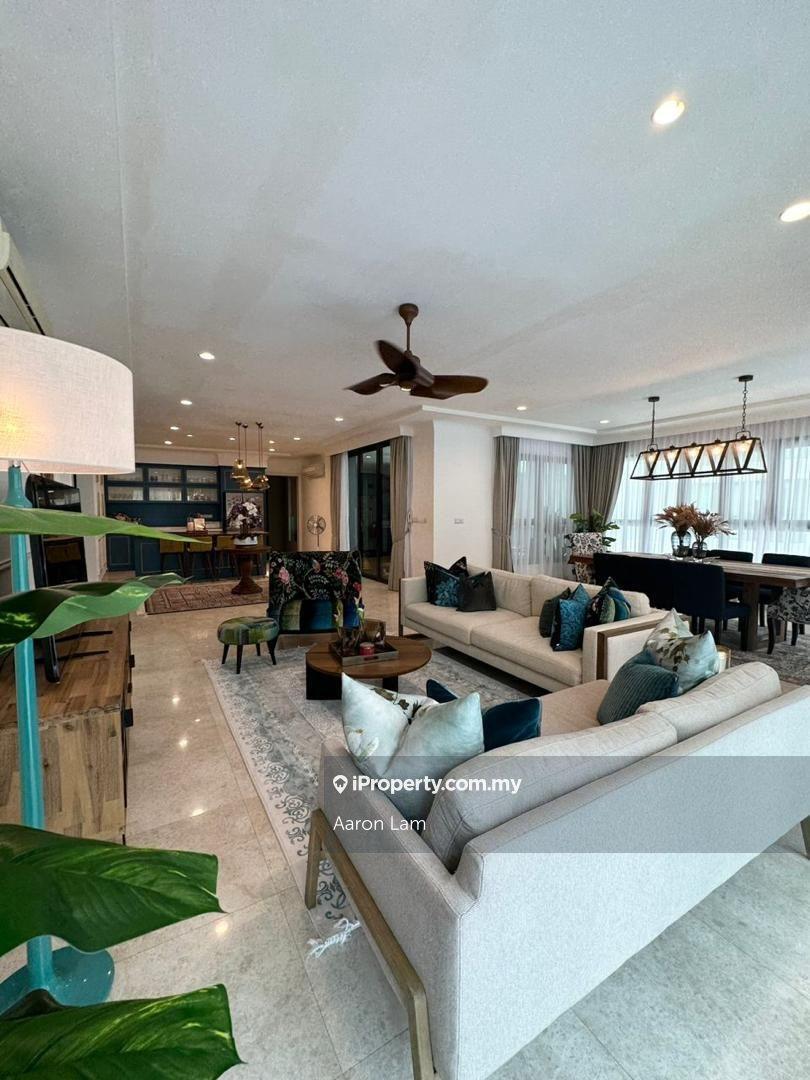 KLCC nice penthouse, Embassy area, security good