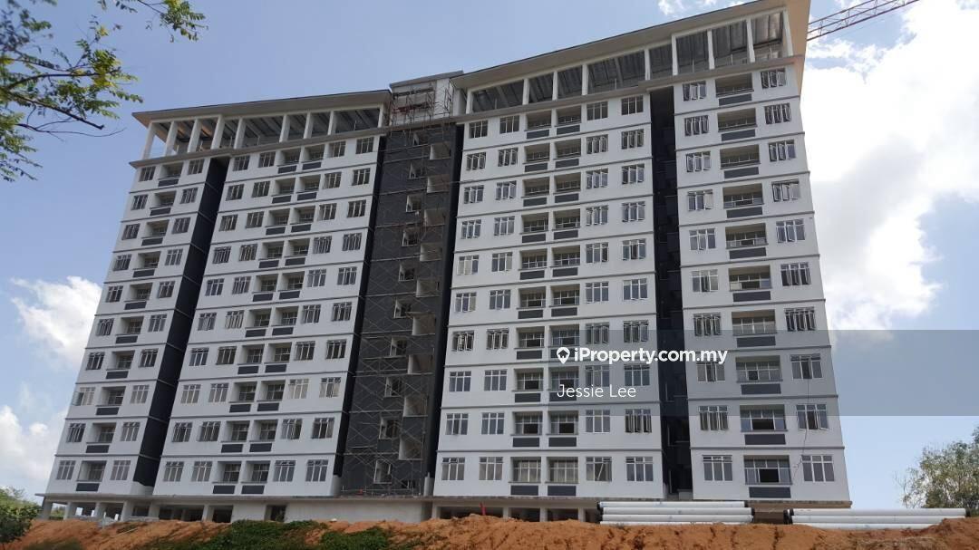 Brand new unit, low floor