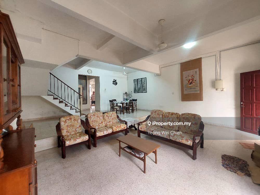 Freehold Extended House Kampung Lapan Tengkera Double Storey Terrace