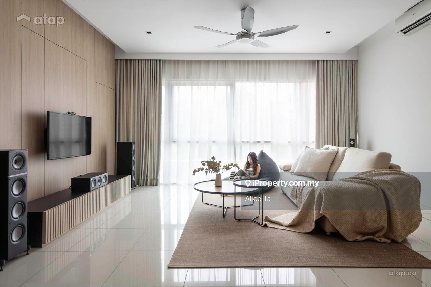 Free 70% Furnished, Ready move in, High cash back, Beside Uni & Mall