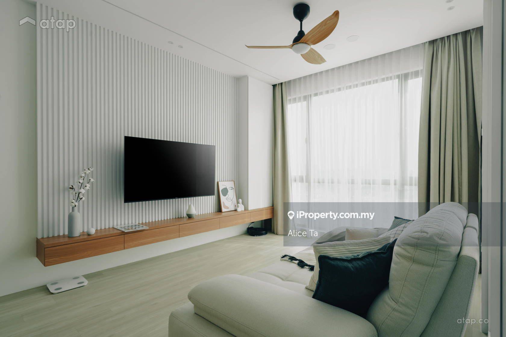 Freehold, Ready Move In, Free furnished, Walk to Mall & Uni, 0% Dp