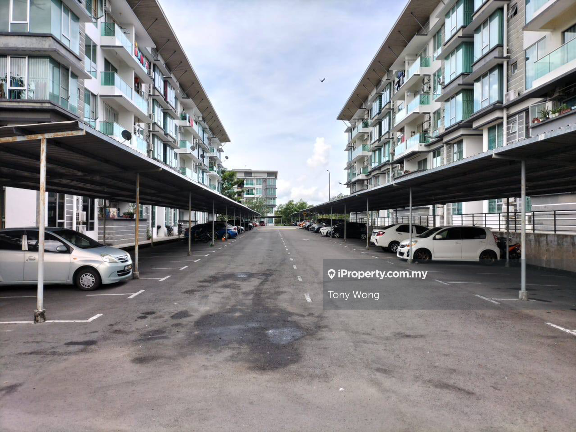 Puncak Menggatal lifted apartment for sale
