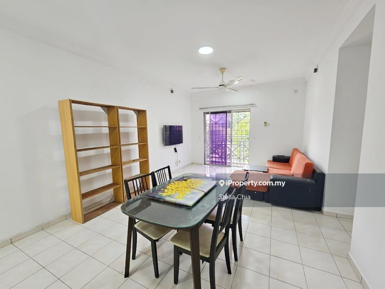 Permas Jaya 3 Beds 2 Baths Apartment / Partly Furnished
