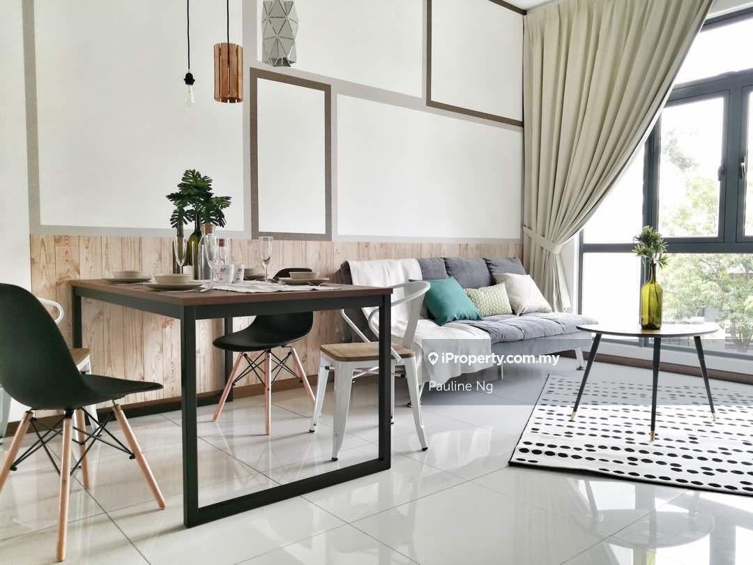 Crescent Bay Suites @ Bayu Puteri greenery view unit for rent