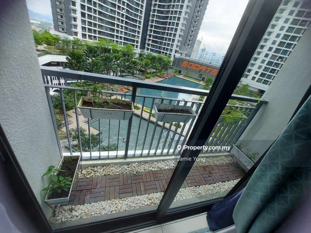 Stylish Living @ K L T S 918sqft Fully Furnished w Relaxing Pool View!