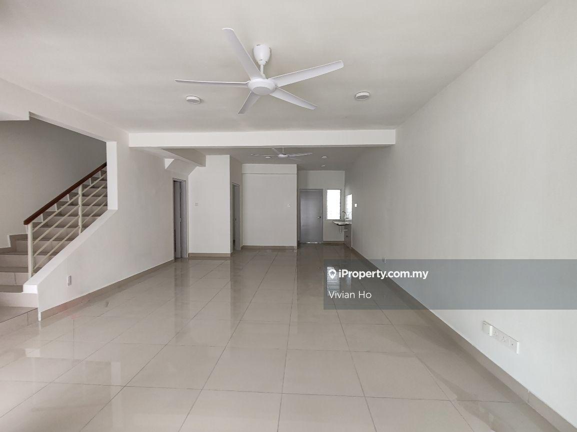 New unit. Strategic location