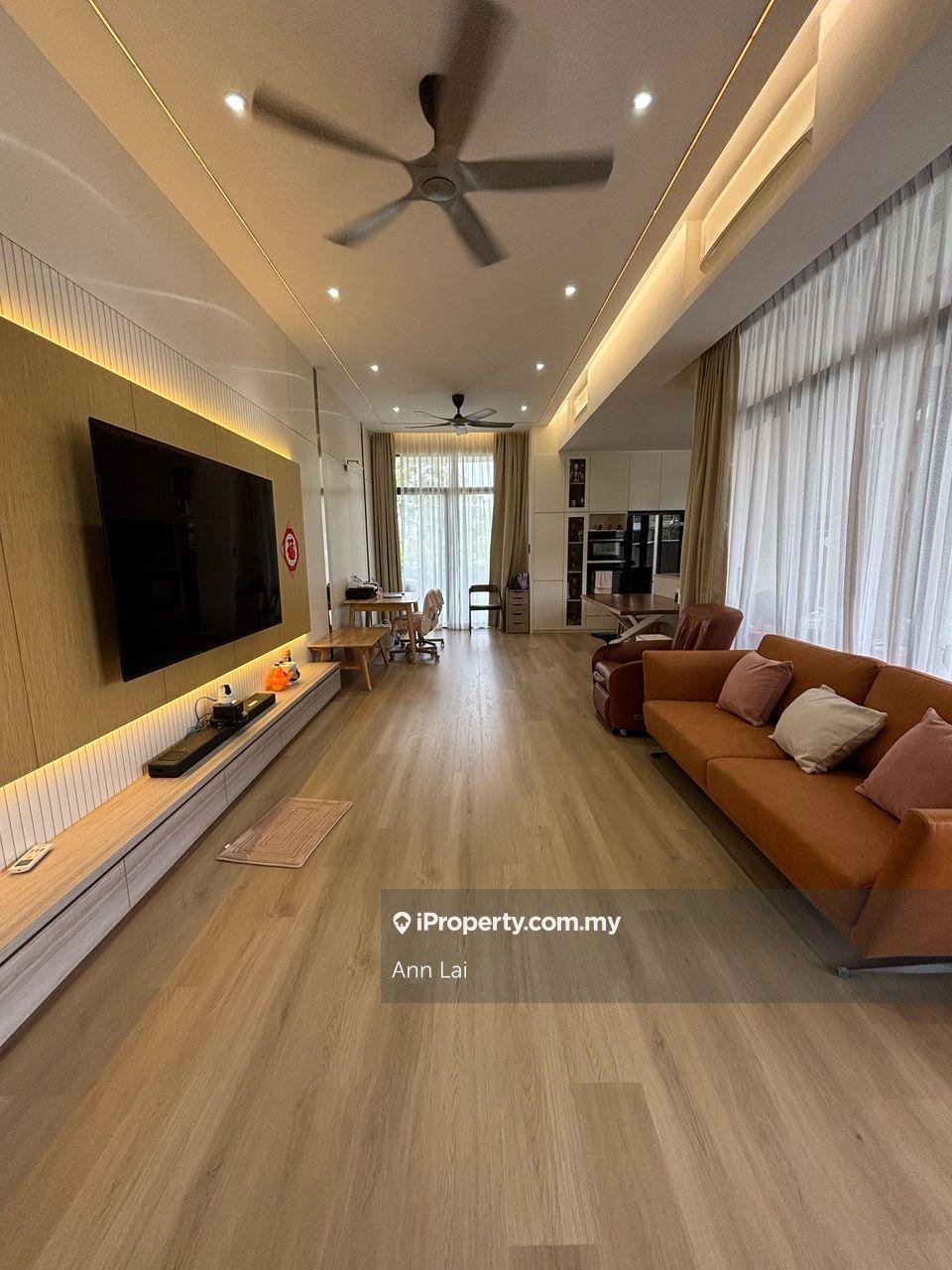 Fully renovated & fully furnished-Security door-Endlot-Behind unblock 