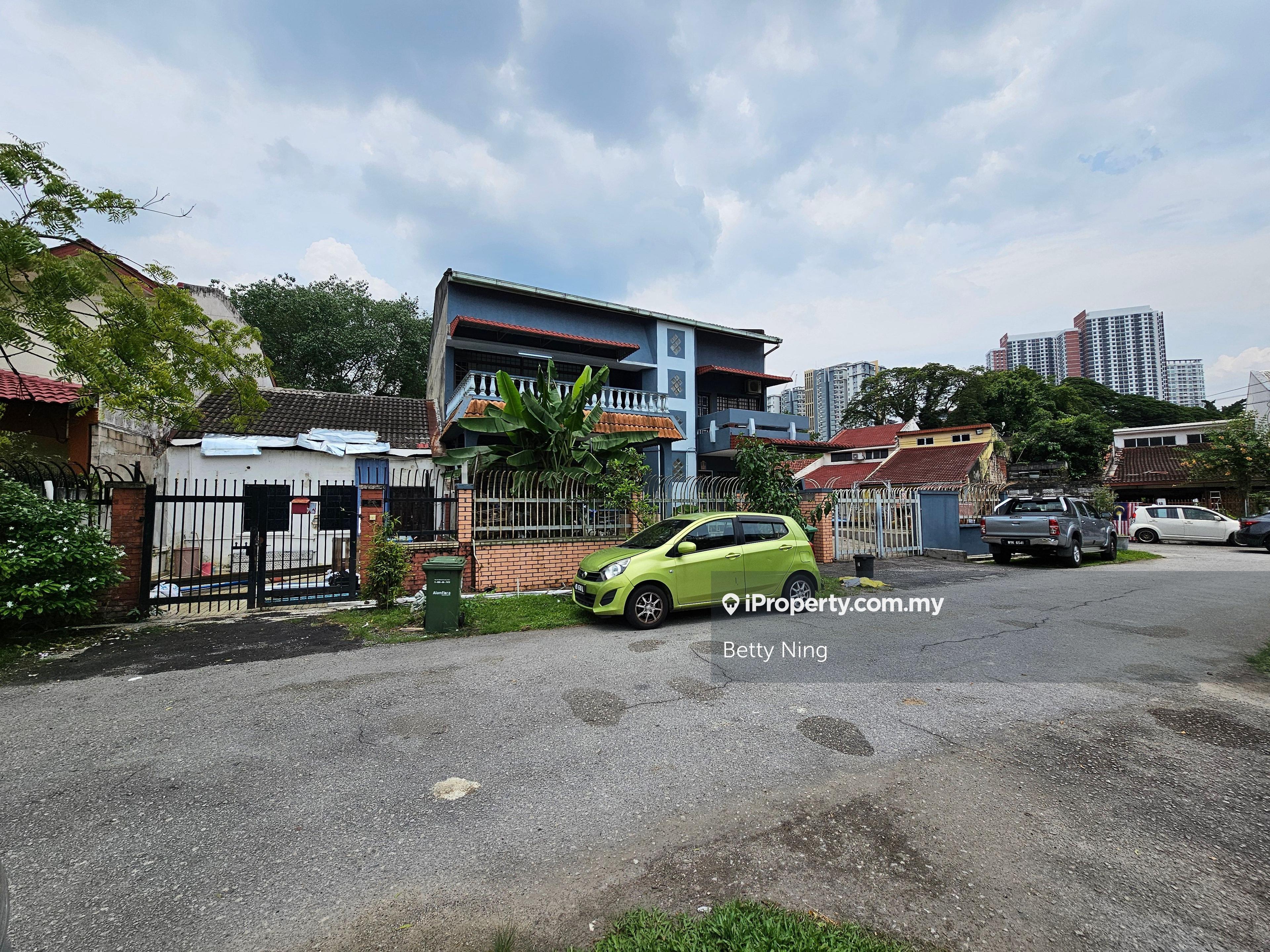 Two storey superlink house