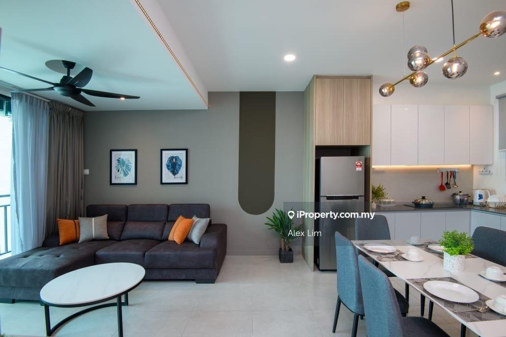 3 Residence Condominium For Rent !!