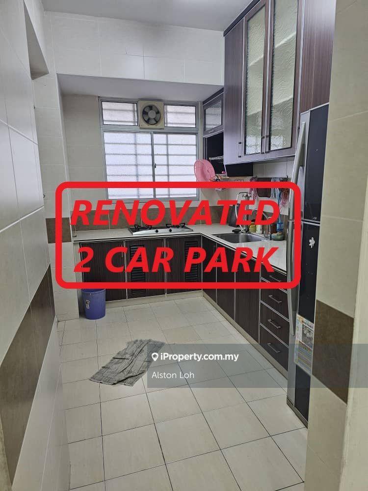 Jelutong Palace 2 Car Parks & Renovated Unit For Sale