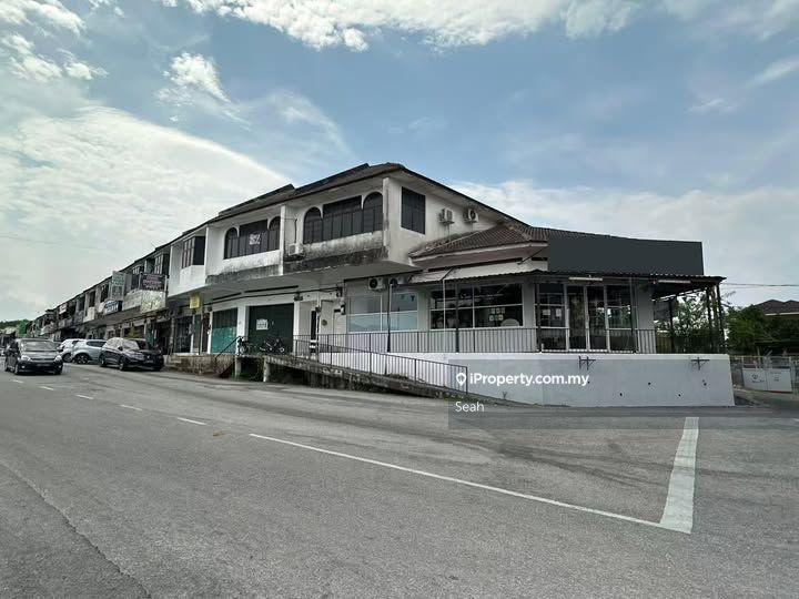 Bercham Corner Shop
