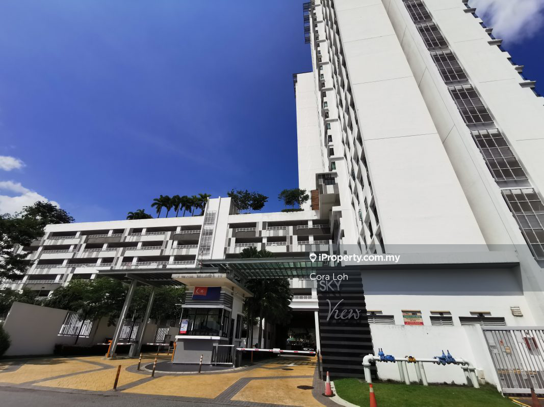 Sky View Service Apartment @ Bukit Indah Fully Furnished