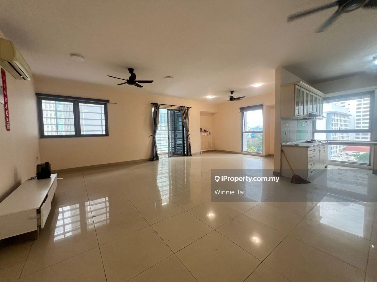 Below Market Pj 8 Corner Lot 4 room Partially Furnished For Sale
