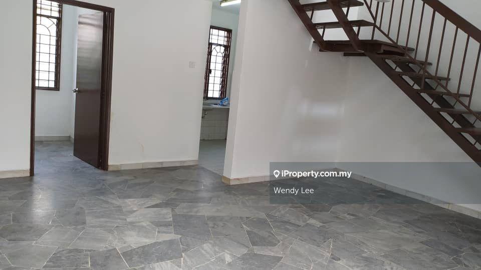 Double Storey House 18x65 Basic Unit Taman Putra Perdana Bukit Puchong