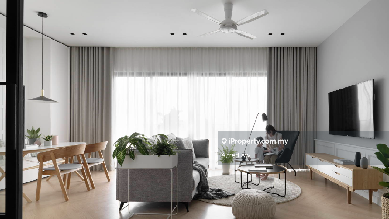 Freehold, 800m Walk to MRT Station Taman Naga Mas