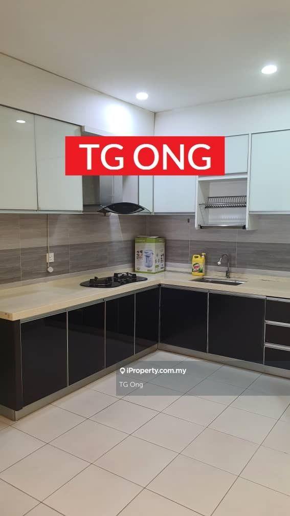 Golden Triangle near Pisa Promenade 2 Carpark Move in condition