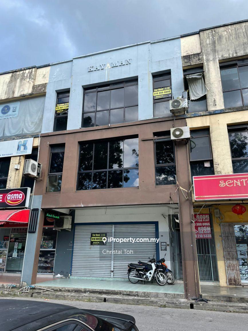 Batu 7 Kota Sentosa commercial shoplot For Sale