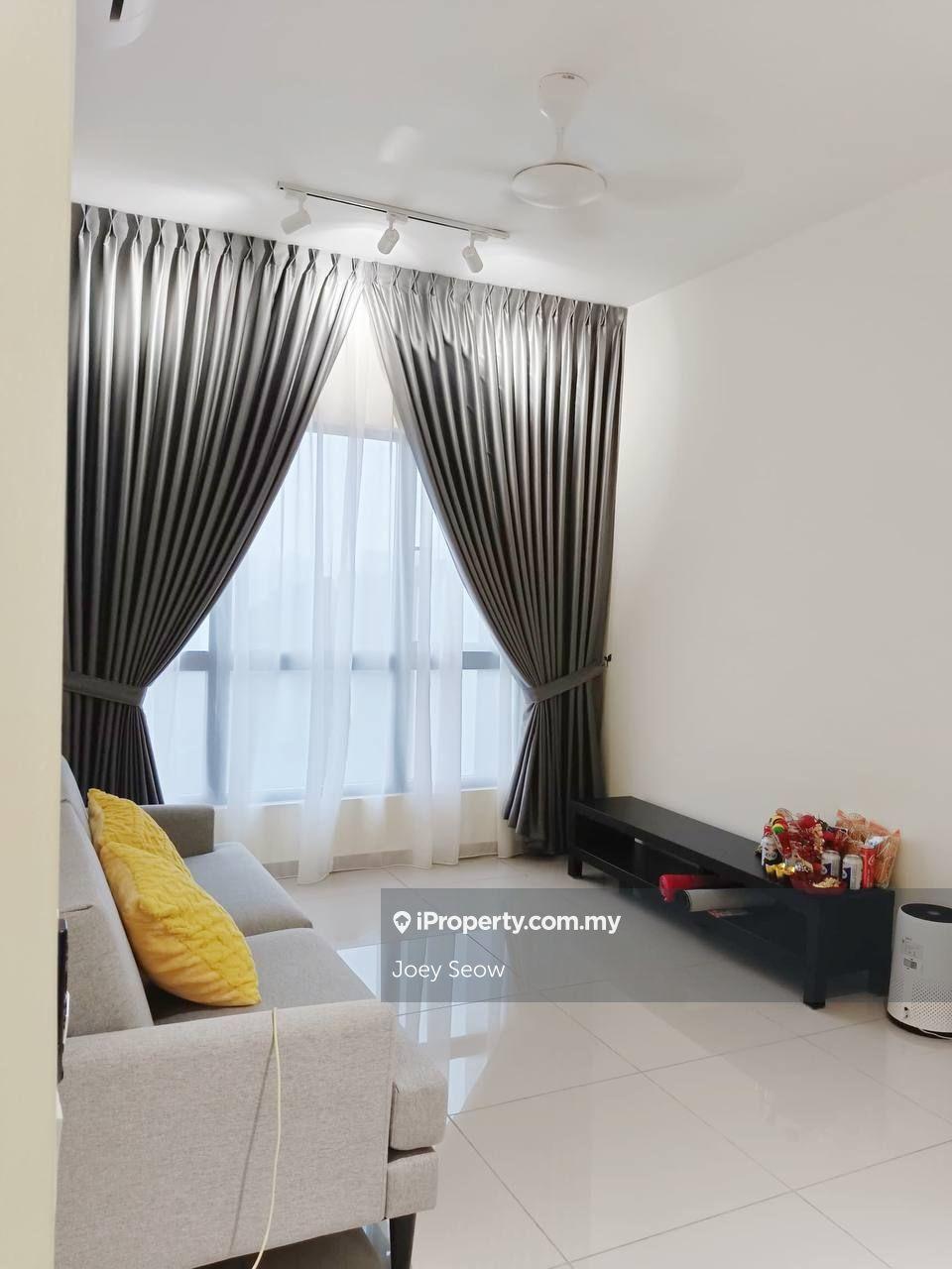 Fully Furnished nearby One Utama & Empire City Beside LDP Highway