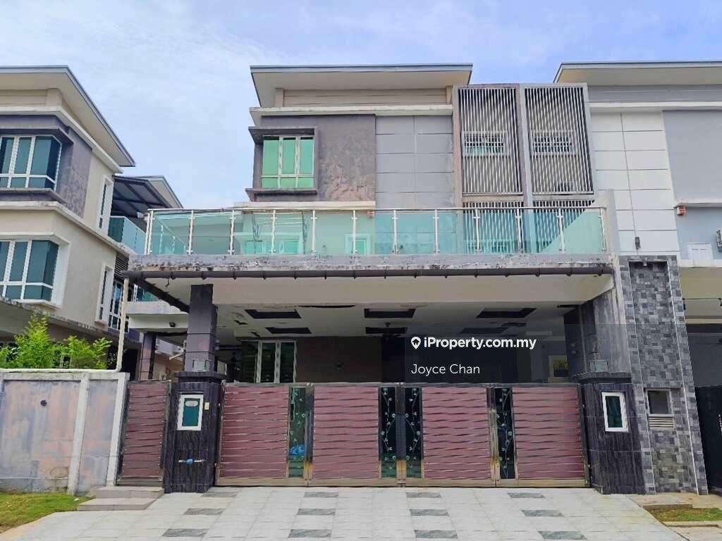 2.5 Storey Semi D House with Lift - Mahkota Heights, Kuantan, Pahang