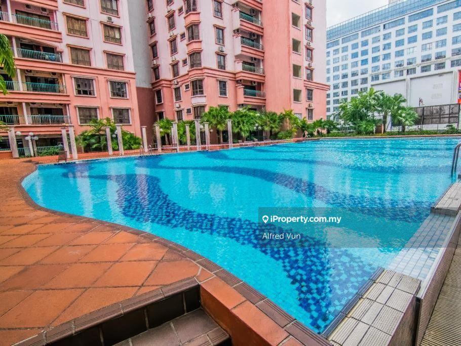 Kk Api-Api Centre, Corner, Furnished : Marina Court Condo
