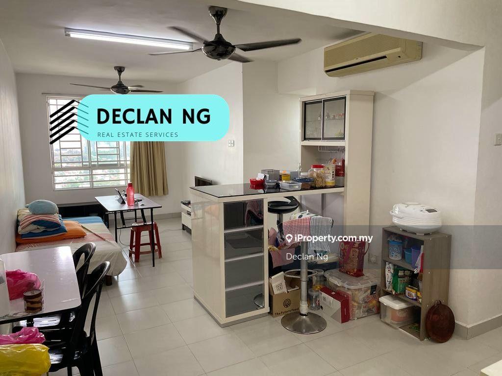 Fully Furnished, Tastefully renovated, Move in condition