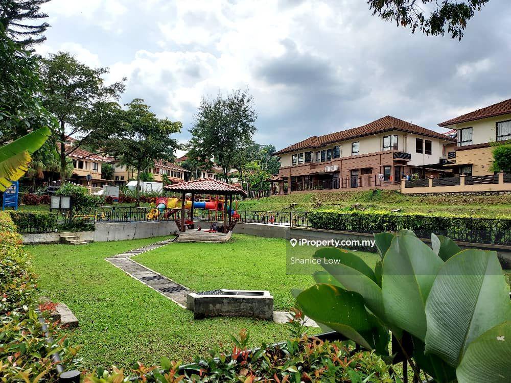 Amansari 18 Bandar Kinrara Puchong 2.5 sty Semi-D extended for Sale