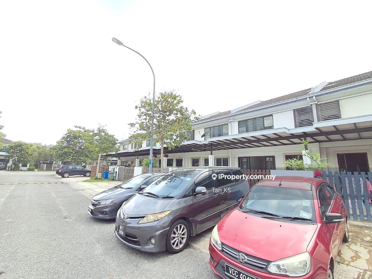Padang Jawa 2-Storey House for Rent Rm2100  