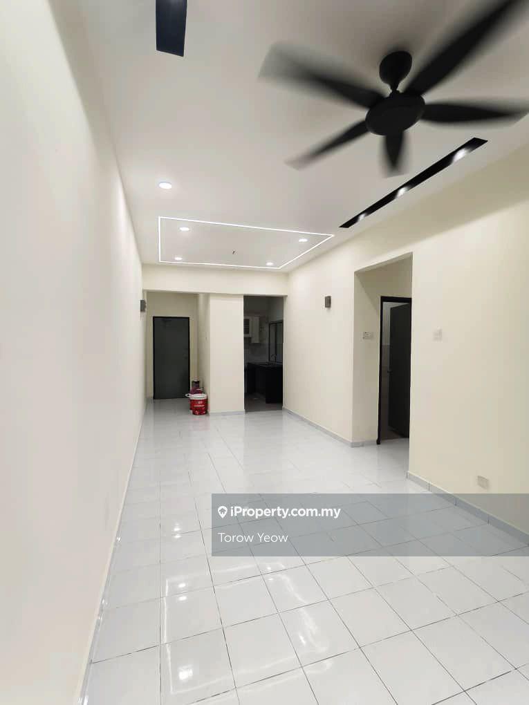 Taman tampoi sri kenari apartment