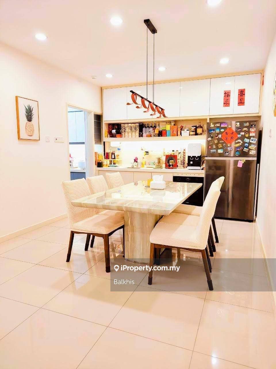 Renovated Upper Unit 1.5 Storey Town Villas Primer Garden Cahaya Spk