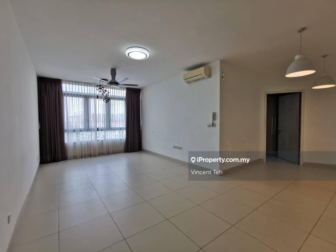 Specialist In Aragreen Residence W/ Multiple Listings. Call Us To View