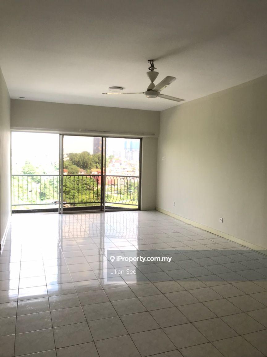 Taman connaught High floor balcony