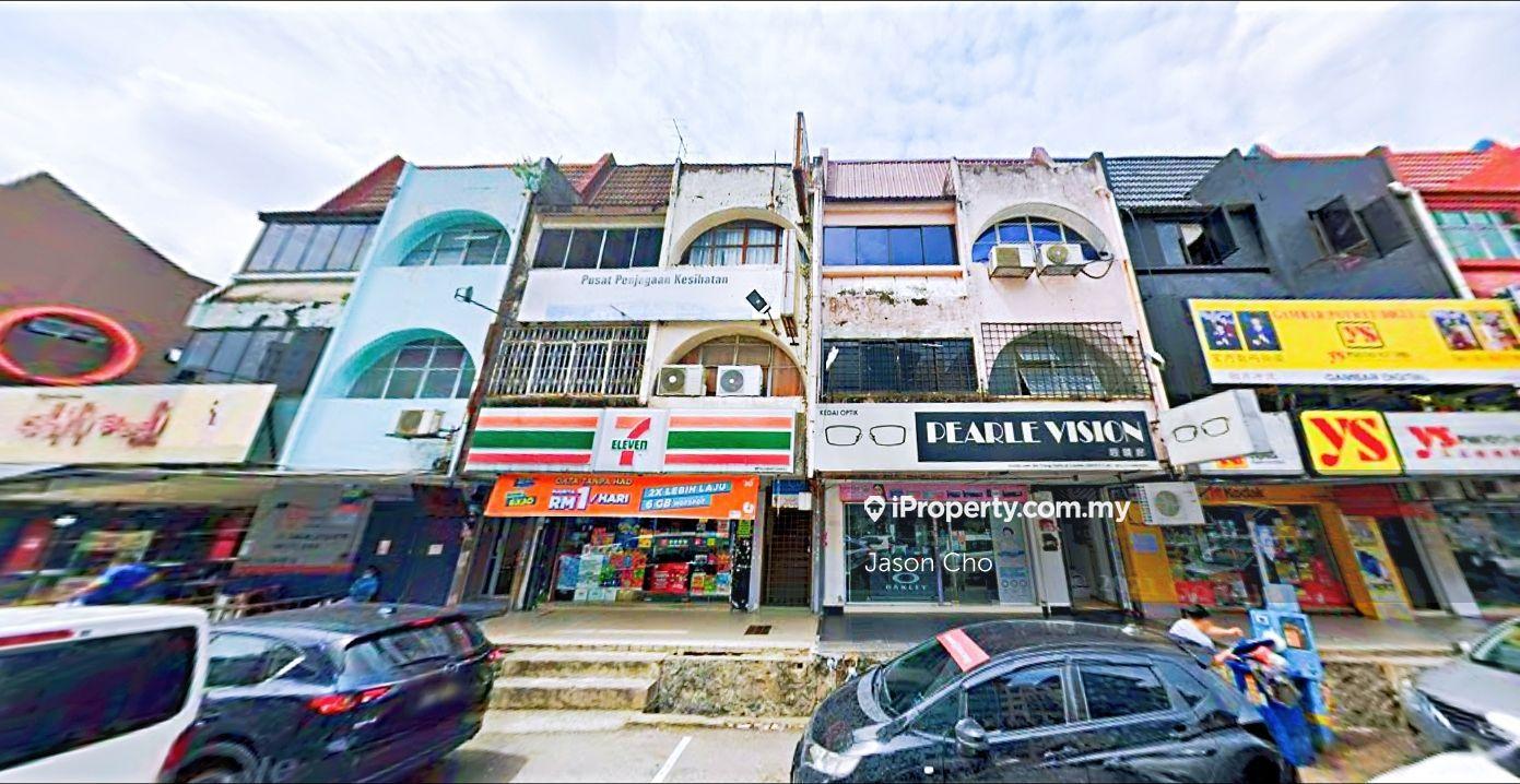 Exclusive 3 Storey Intermediate Shoplot at Ss15 Subang Jaya
