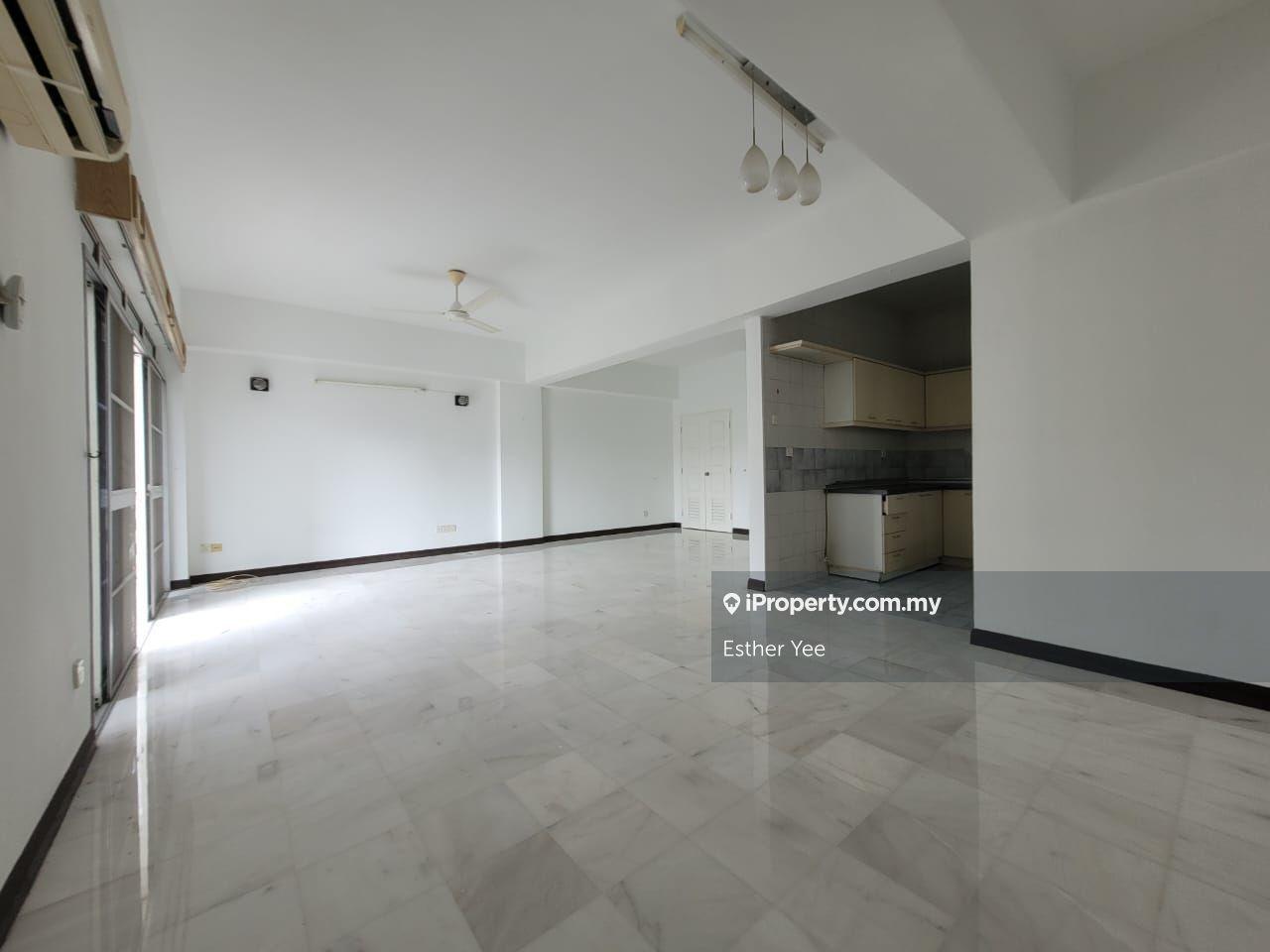 Super low density (2 units per floor) -  High Floor - 1540 sqft - 4r4b