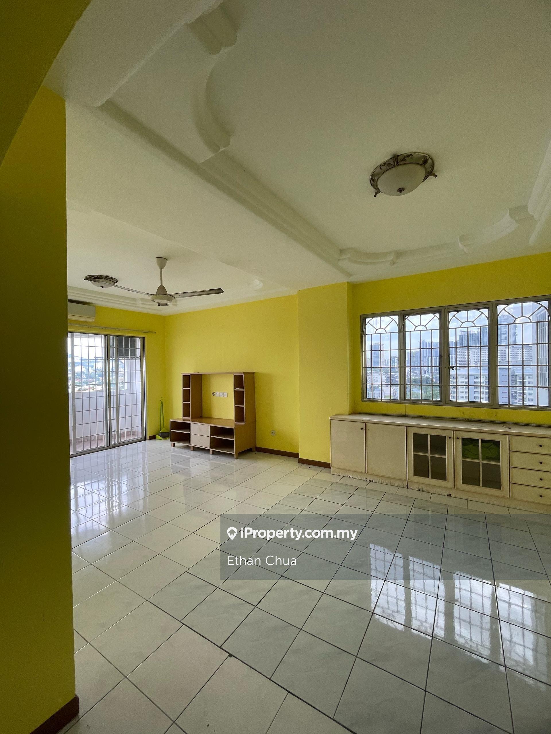 Bam Villa cheras maluri big unit facing field ready to move in