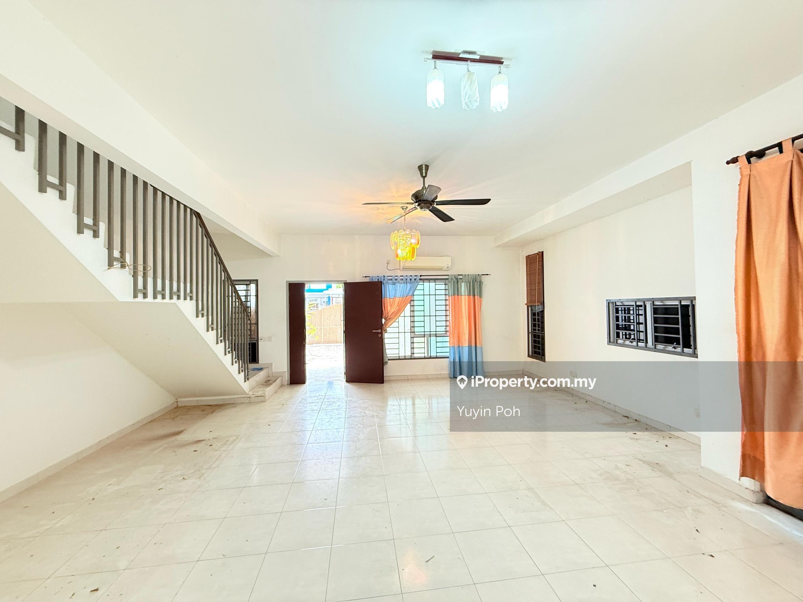 Caryota Square @ Setia Tropika Double Storey Terrace House corner lot