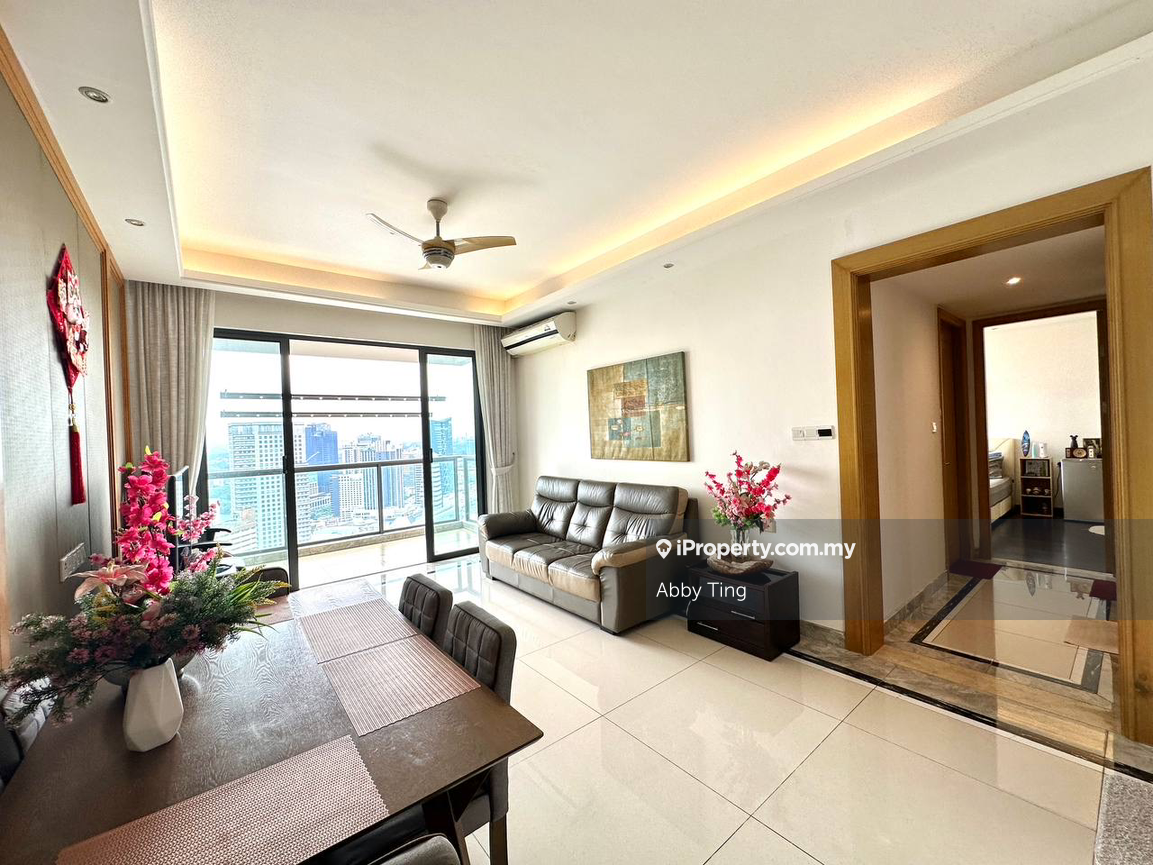 Cheap sales - 4 Bed 2 Bath @ R&F Princess Cove JB