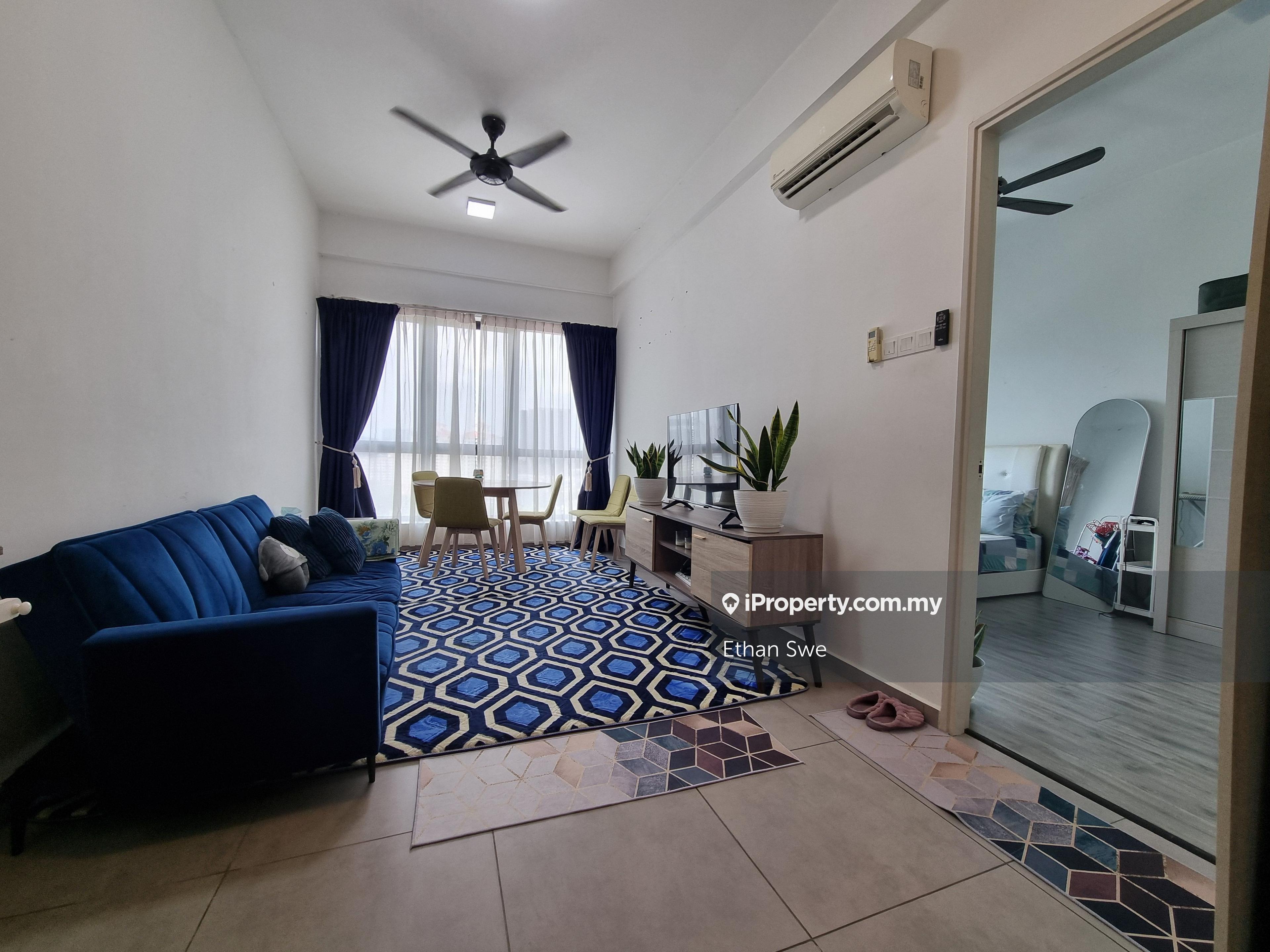 Freehold/Low Floor/City View/Partly Furnished/Well Kept/Best Deal Unit
