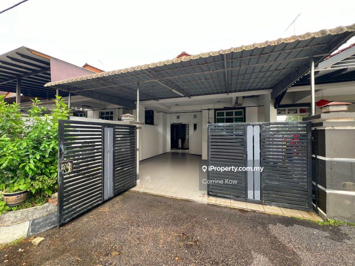 Taman Delima single storey house for sale Kluang