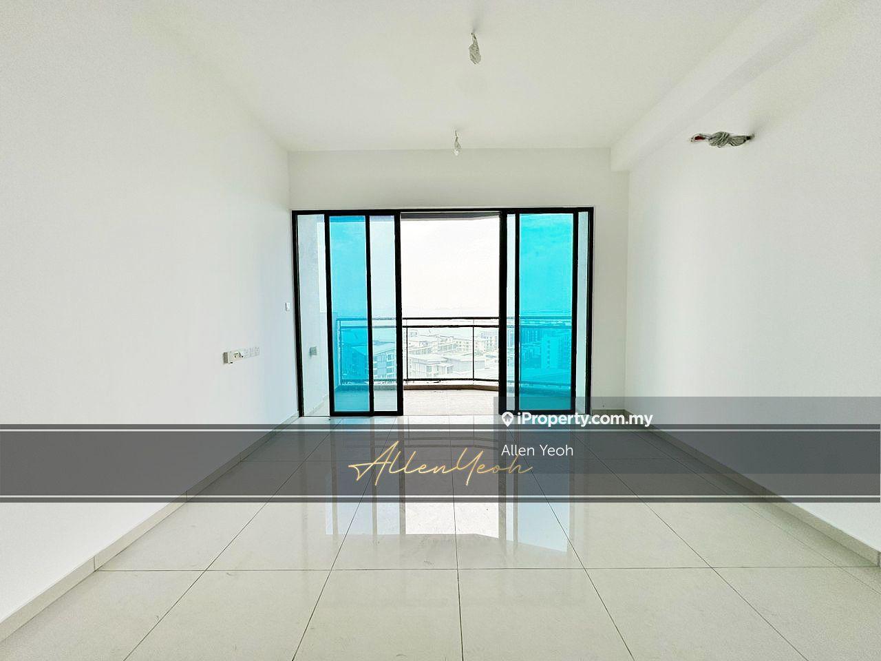 Waterside Residence Rare Best Buy Seaview 1249sqft, The Light City