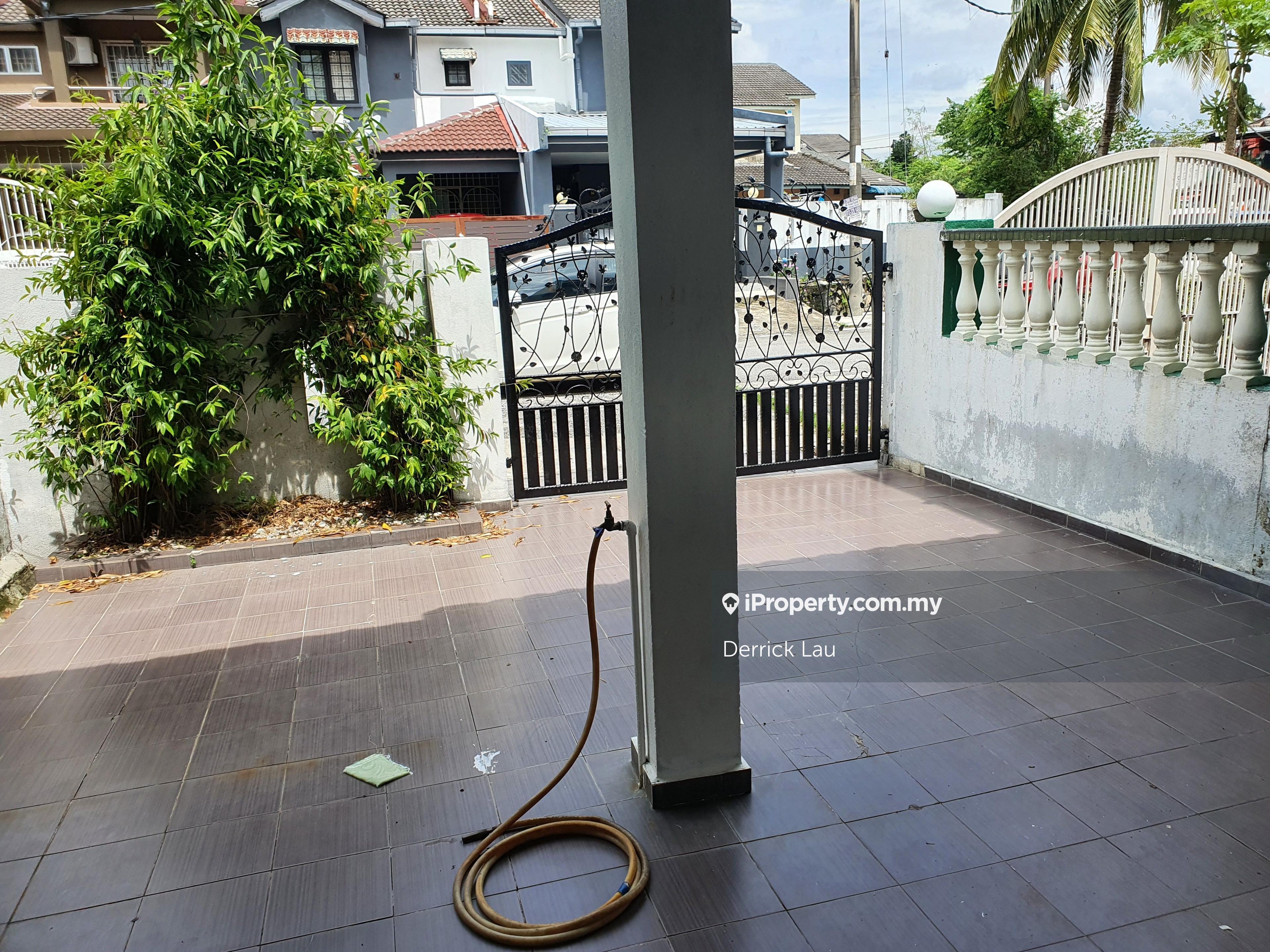 2 Storey Landed House!Near Aeon Rawang! Cheap!