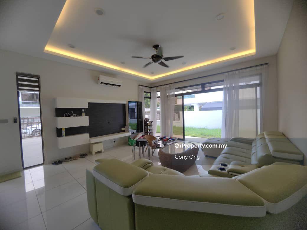Horizon Hills,The green,Double storey cluster house,renovated unit