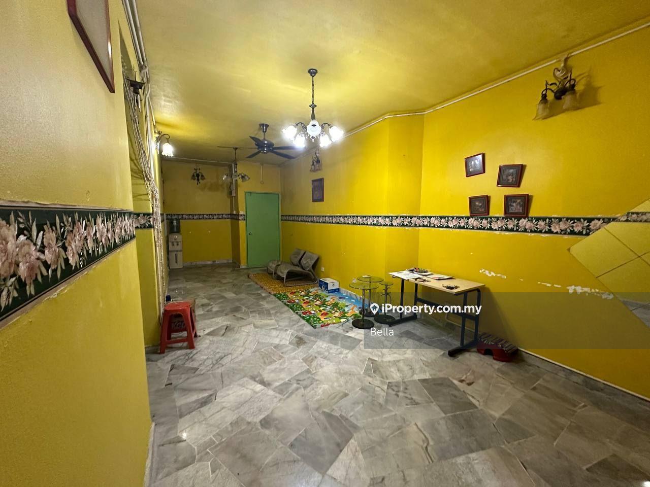 Ground Floor and Renovated Unit